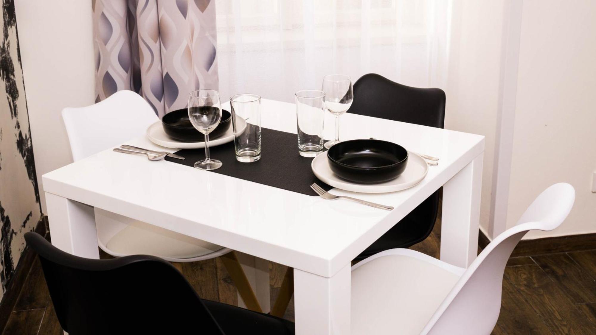 Black & White Apartment Prague By Wenceslas Square And Muzeum Εξωτερικό φωτογραφία